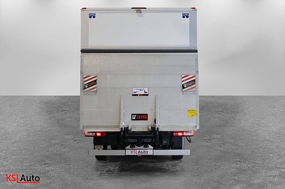 Volkswagen Crafter 5 of 5