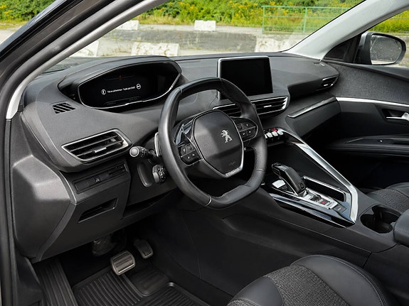 Peugeot 5008 8 of 14