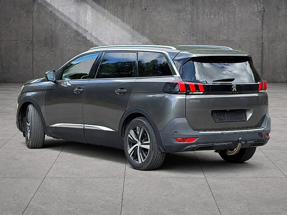 Peugeot 5008 3 of 14