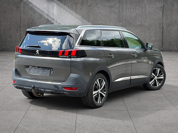 Peugeot 5008 5 of 14