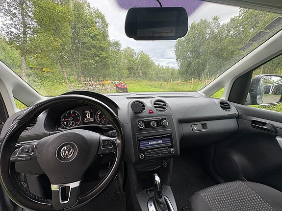 Volkswagen Caddy Maxi 28 of 30