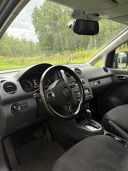 Volkswagen Caddy Maxi 18 of 30