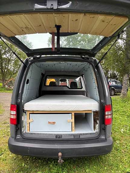 Volkswagen Caddy Maxi 12 of 30