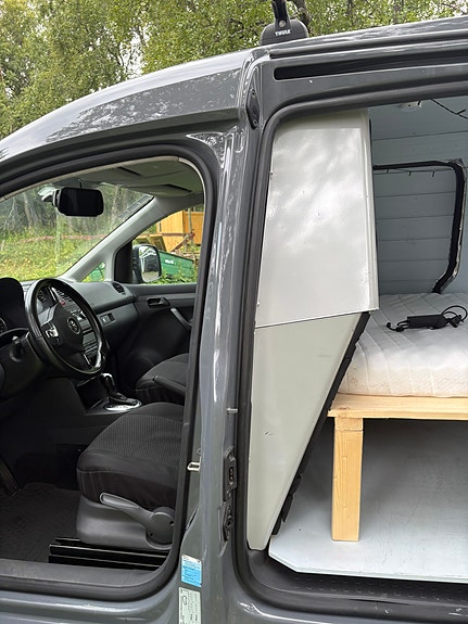 Volkswagen Caddy Maxi 22 of 30