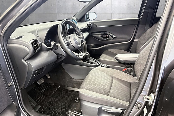 Toyota Yaris Cross 9 of 18