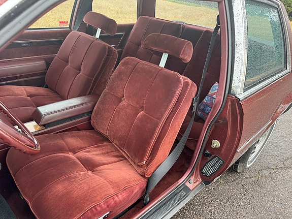 Buick Century 4 of 14