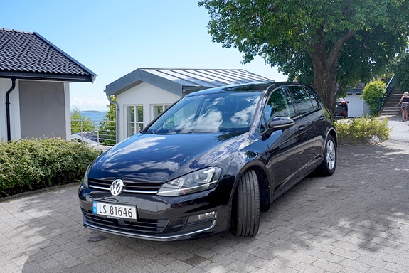 Volkswagen Golf VII 2 of 15