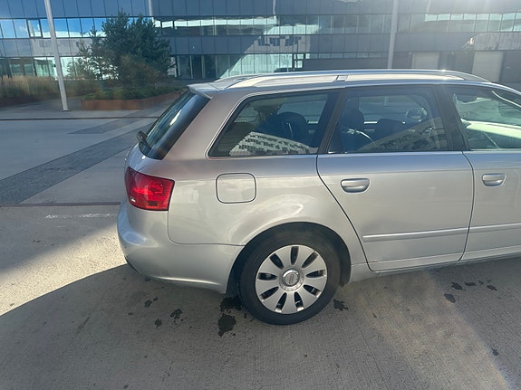 Audi A4 12 of 30