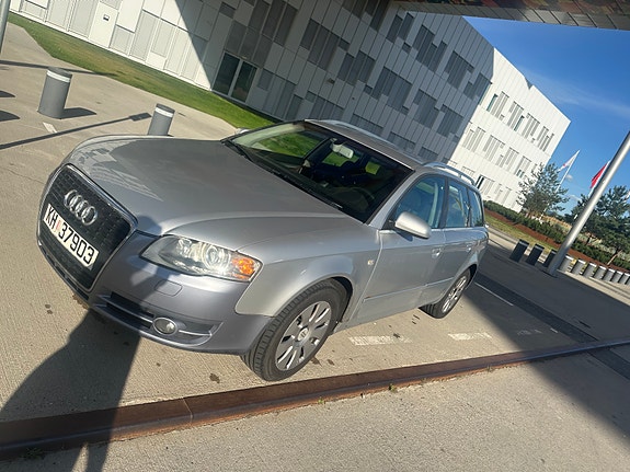 Audi A4 3 of 30