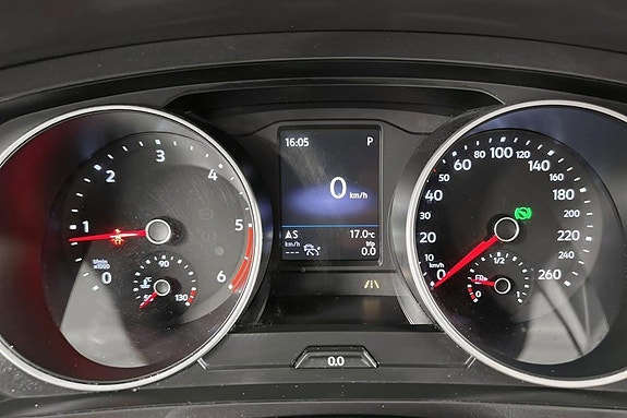 Volkswagen Tiguan 15 of 25