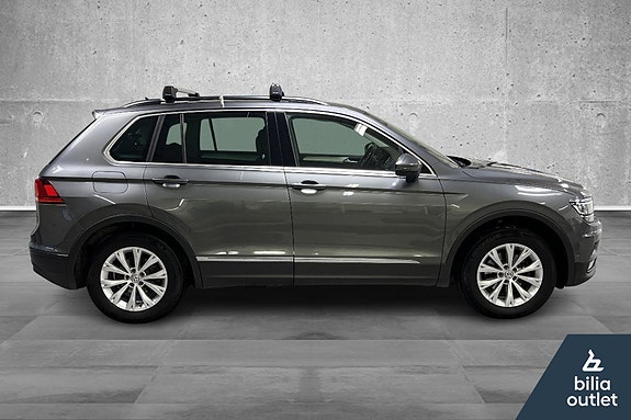 Volkswagen Tiguan 4 of 25