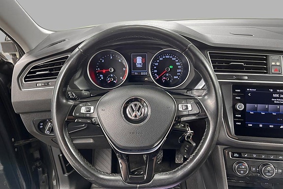 Volkswagen Tiguan 14 of 25