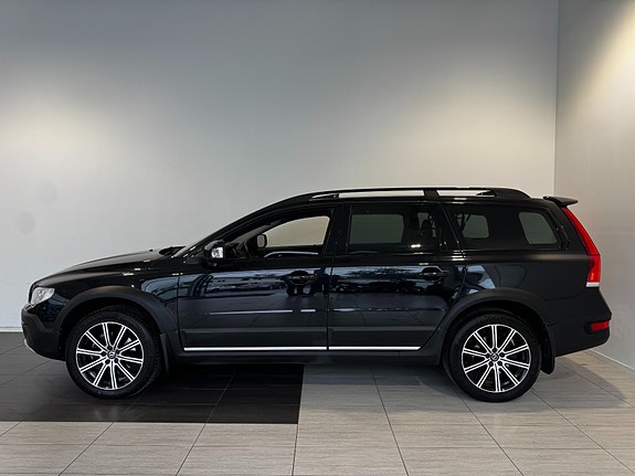 Volvo XC70 4 of 5