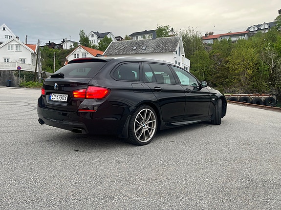BMW 530d 3 of 11