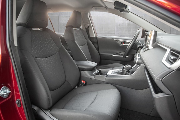 Toyota RAV4 16 of 20