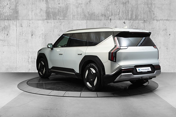 Kia EV9 3 of 30