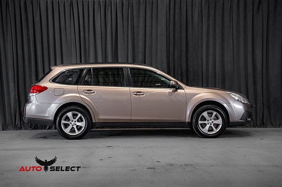 Subaru Outback 12 of 30