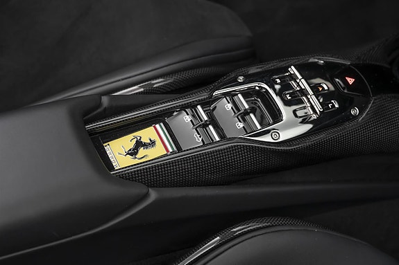Ferrari 296 GTS 28 of 30