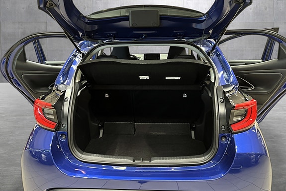Toyota Yaris 17 of 19