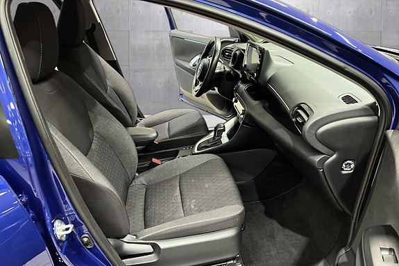 Toyota Yaris 14 of 19