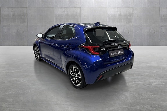 Toyota Yaris 3 of 19