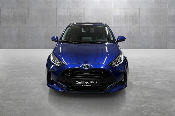 Toyota Yaris 8 of 19