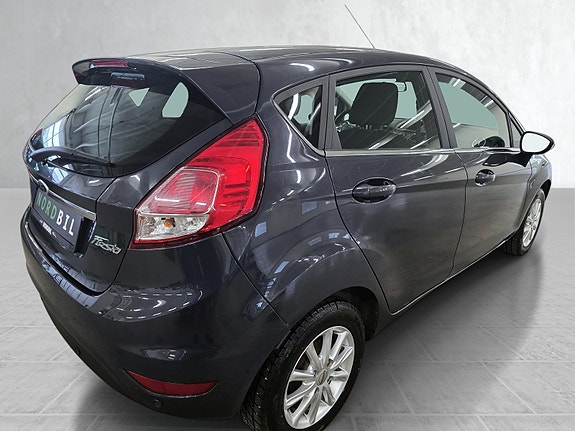 Ford Fiesta 3 of 5