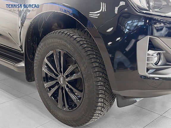 Isuzu D-max 4 of 5