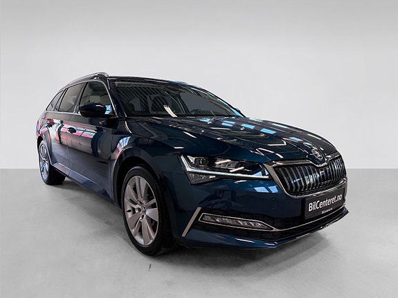 Skoda Superb 3 of 5