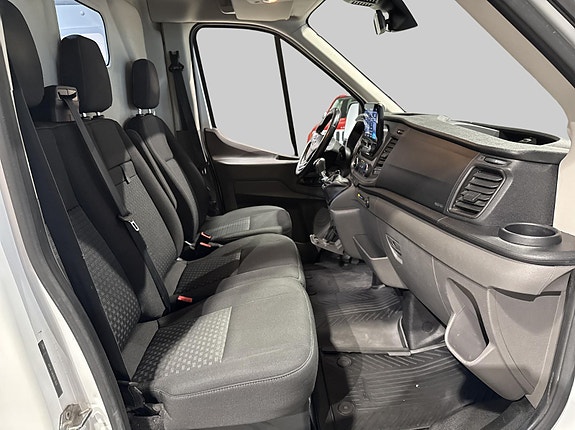 Ford Transit 18 of 20