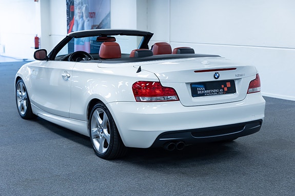 BMW 135i 2 of 5