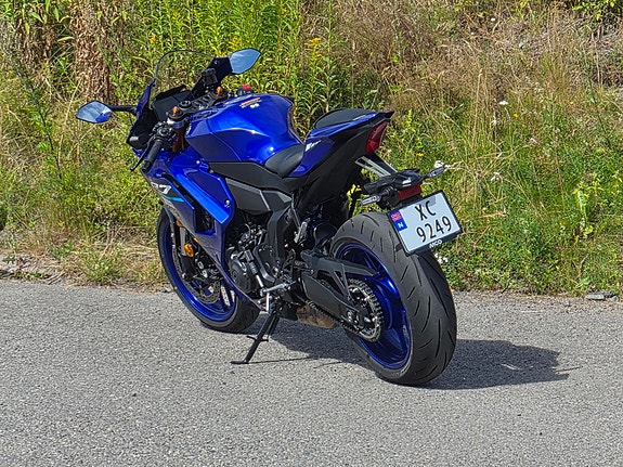 Yamaha R7  - LAV KM 2 of 4