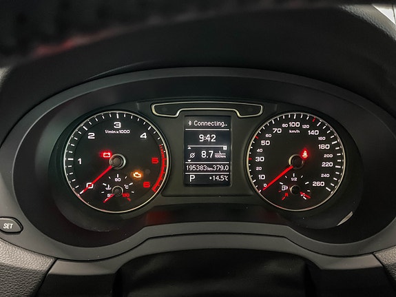 Audi Q3 14 of 29