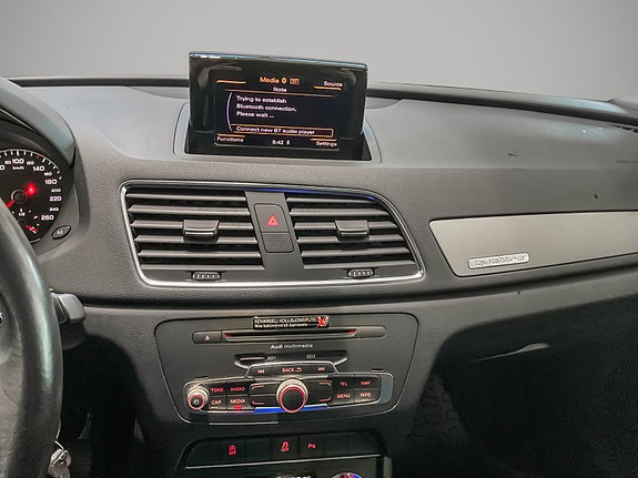 Audi Q3 15 of 29