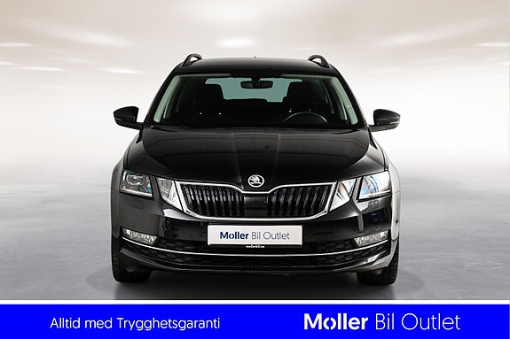 Skoda Octavia 3 of 5