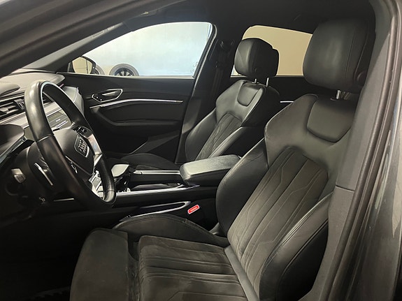Audi e-tron Sportback 11 of 18