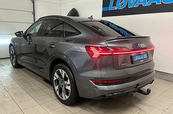 Audi e-tron Sportback 4 of 18