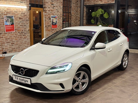 Volvo V40 5 of 30