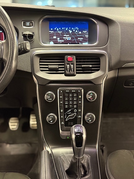 Volvo V40 26 of 30