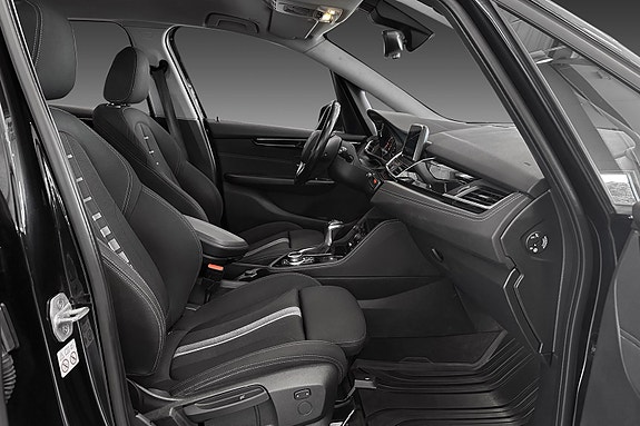 BMW 225xe 13 of 22
