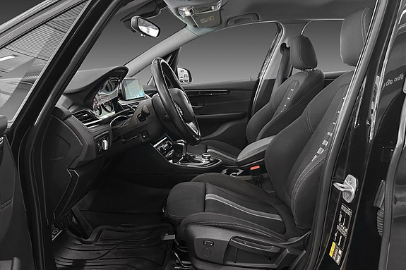BMW 225xe 9 of 22