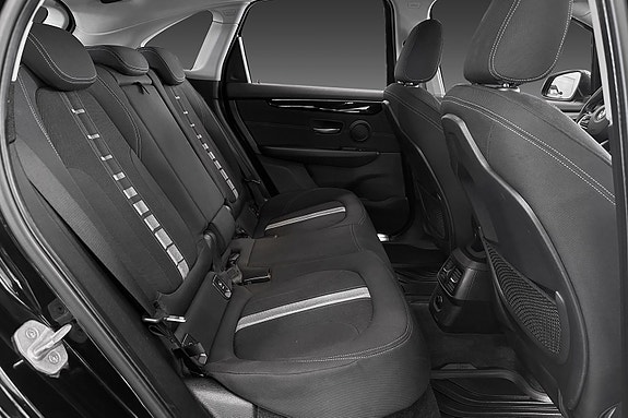 BMW 225xe 16 of 22