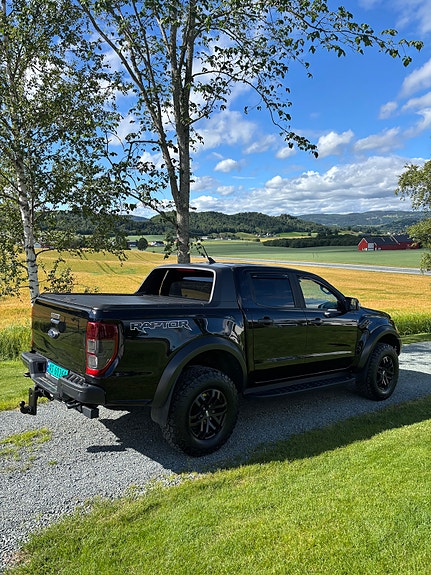 Ford Ranger Raptor 9 of 30