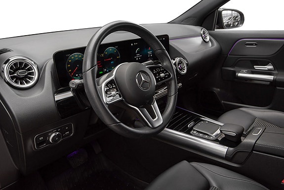 Mercedes-Benz EQA300 18 of 30