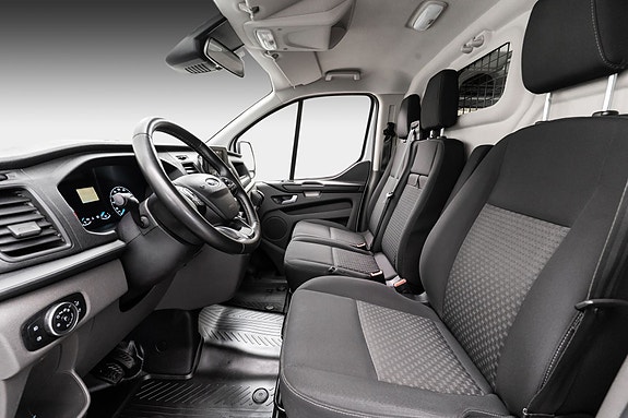 Ford Transit Custom 19 of 23