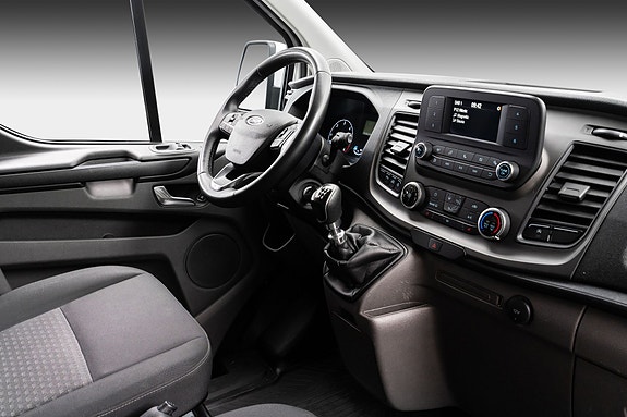Ford Transit Custom 22 of 23