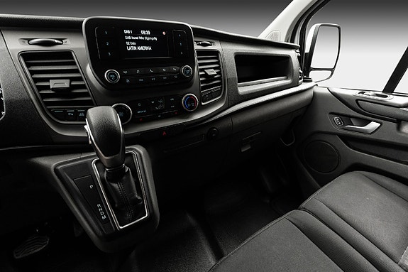 Ford Transit Custom 15 of 26