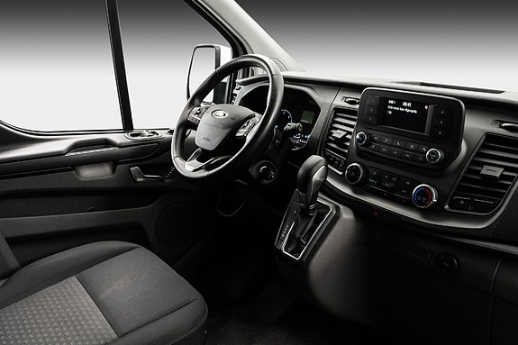 Ford Transit Custom 24 of 26
