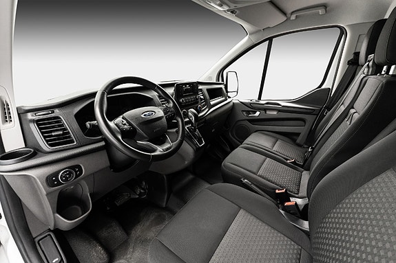 Ford Transit Custom 21 of 26