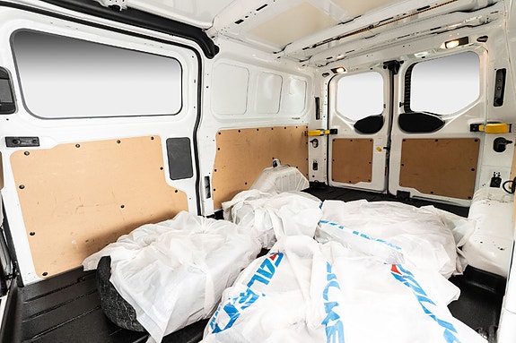 Ford Transit Custom 22 of 26